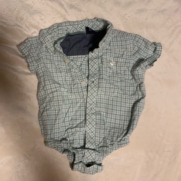 Baby gap 6-12 mos - Picture 1 of 2